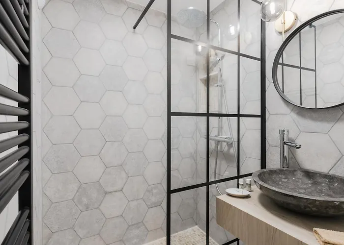 With Terrace And Free Parking *