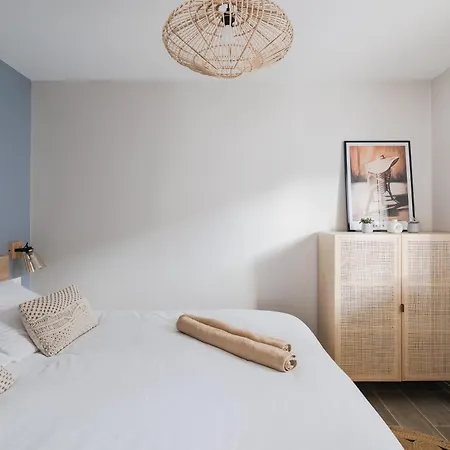 With Terrace And Free Parking *