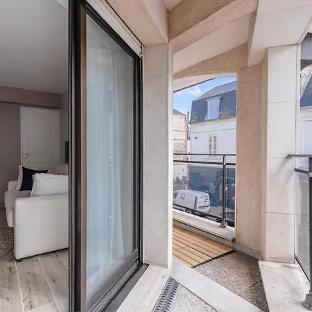 Apartment Central Appartement With Terrace And Free Parking